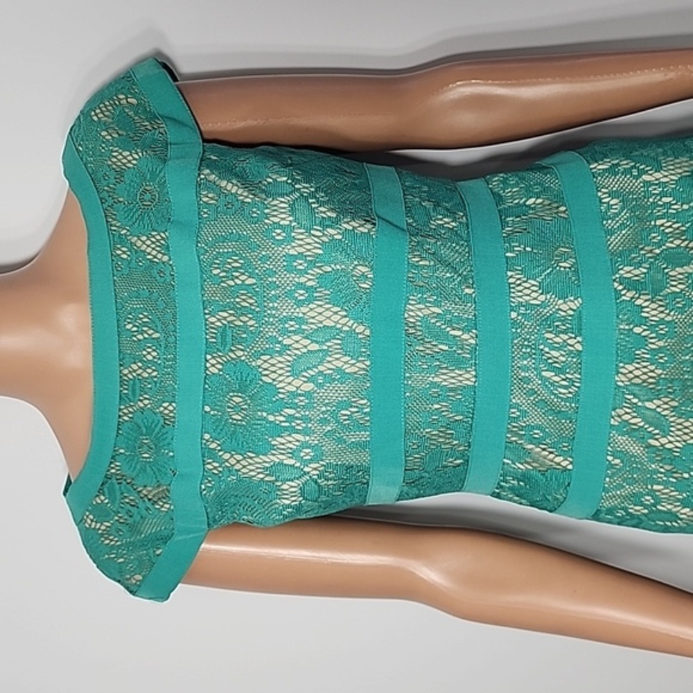 Adrianna Papell Cap Sleeve Lace-Like Overlay Sheath Dress Green & beige Size 4 S - Picture 3 of 11